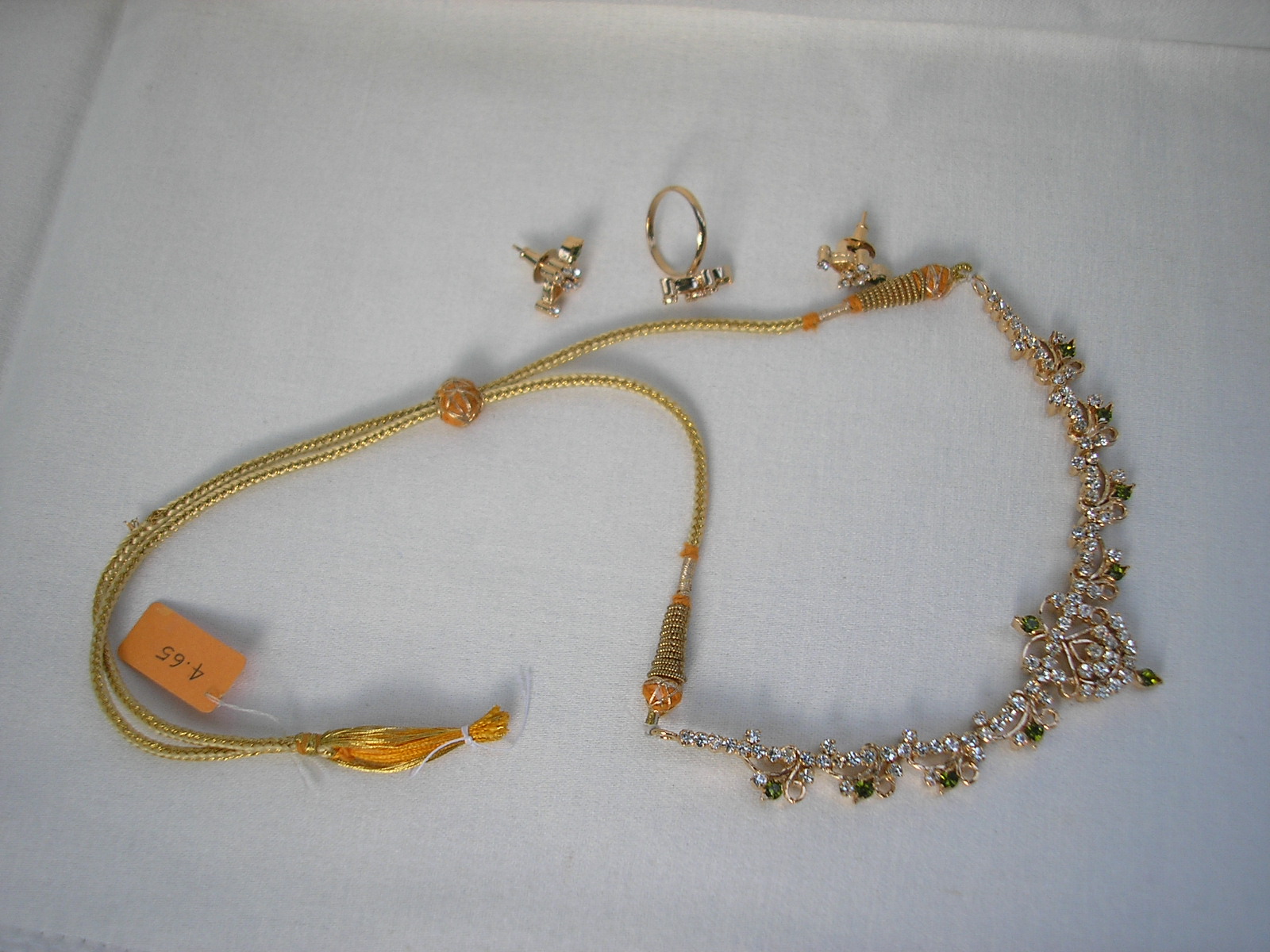 Item Code:M06115 Price Rs. 799/-  Status: available