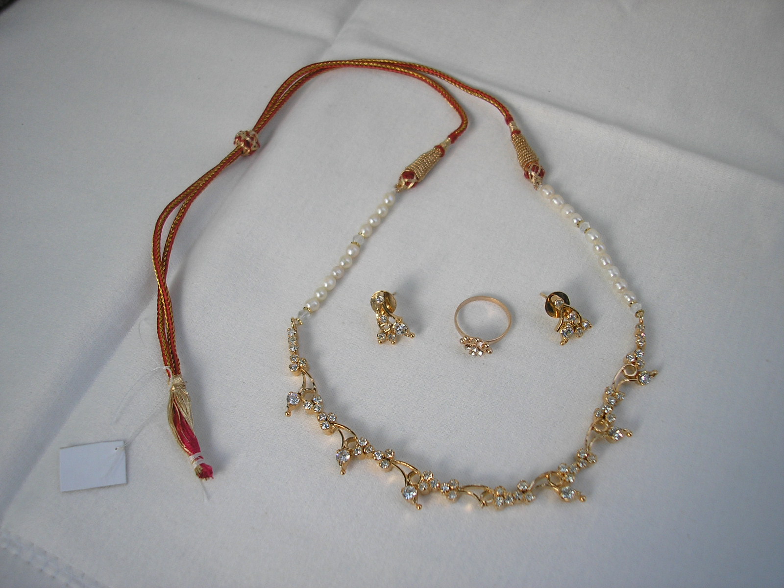 Item Code:M06127  Price Rs. 725/-  Status: available