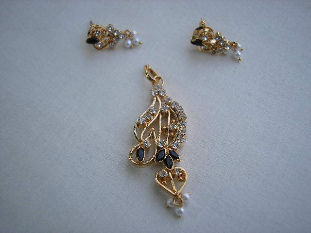 Item Code:M06103  Price Rs. 299/-  Status: available